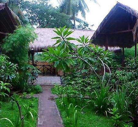Shibui Garden Bungalows And Restaurant タンジュン エクステリア 写真